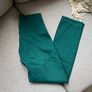 Lululemon Cropped Wunder Unders